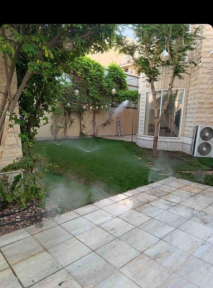 عمل تنسيق حدائق